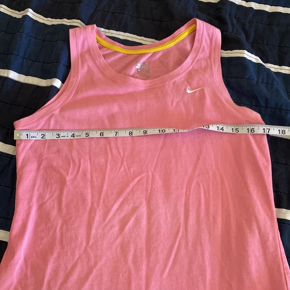 Nike performance tank top - Picture 6 of 7